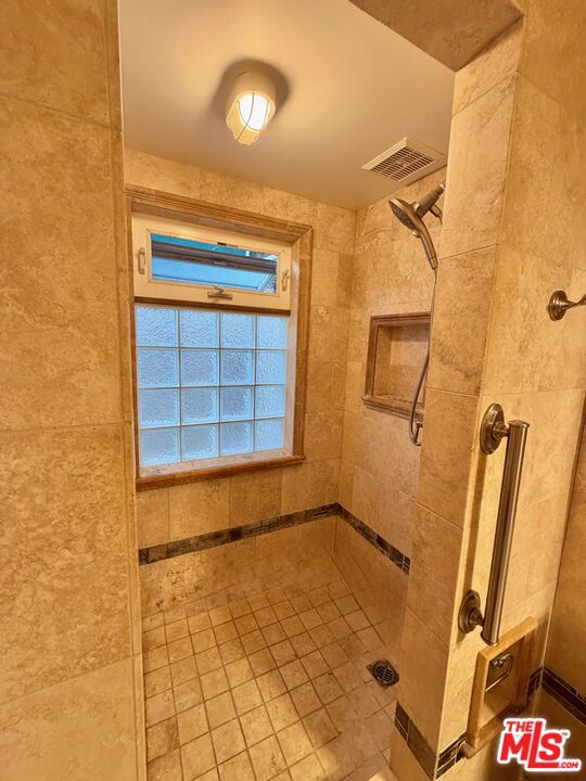 653 Ramona Avenue, Laguna Beach CA 92651 - photo 24