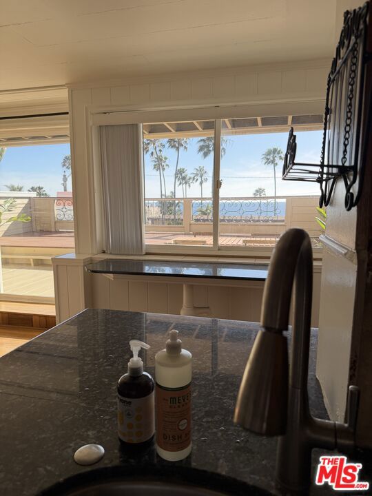 653 Ramona Avenue, Laguna Beach CA 92651 - photo 39