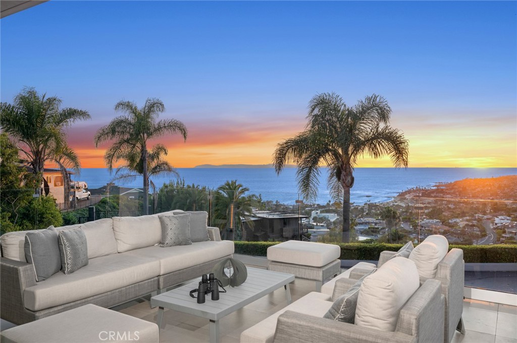 654 Canyon View Drive, Laguna Beach CA 92651 - photo 4