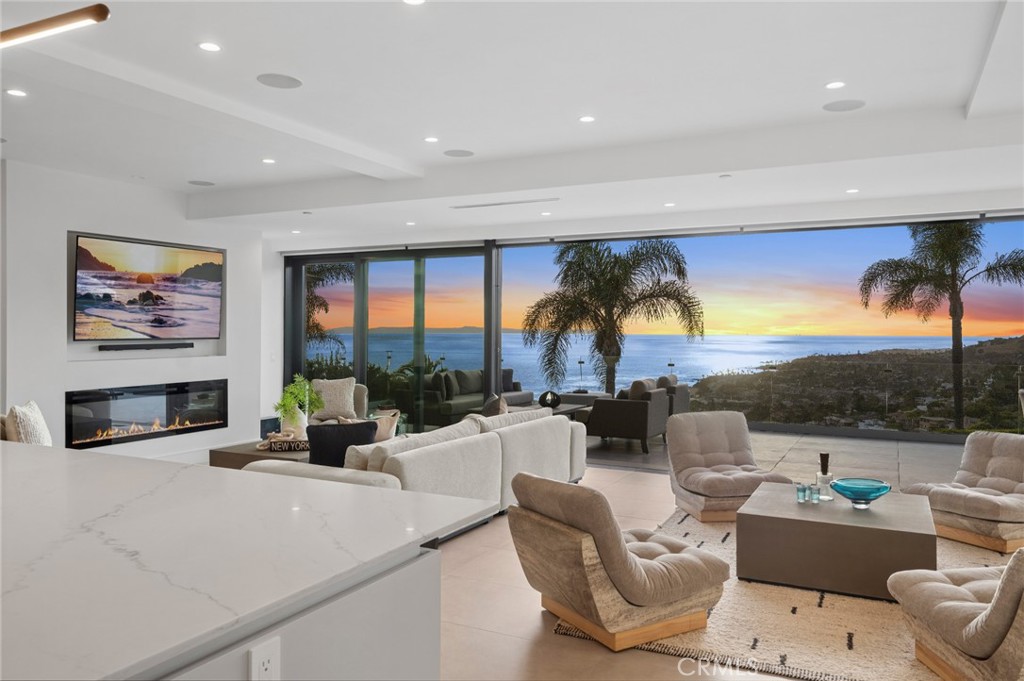 654 Canyon View Drive, Laguna Beach CA 92651 - photo 14
