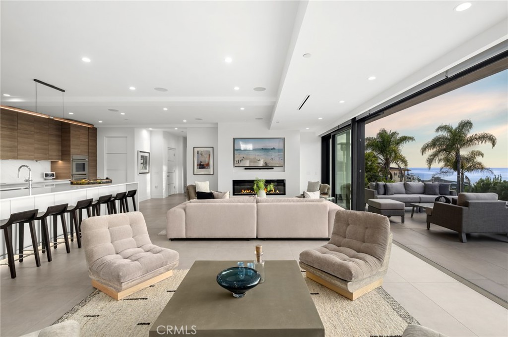 654 Canyon View Drive, Laguna Beach CA 92651 - photo 15