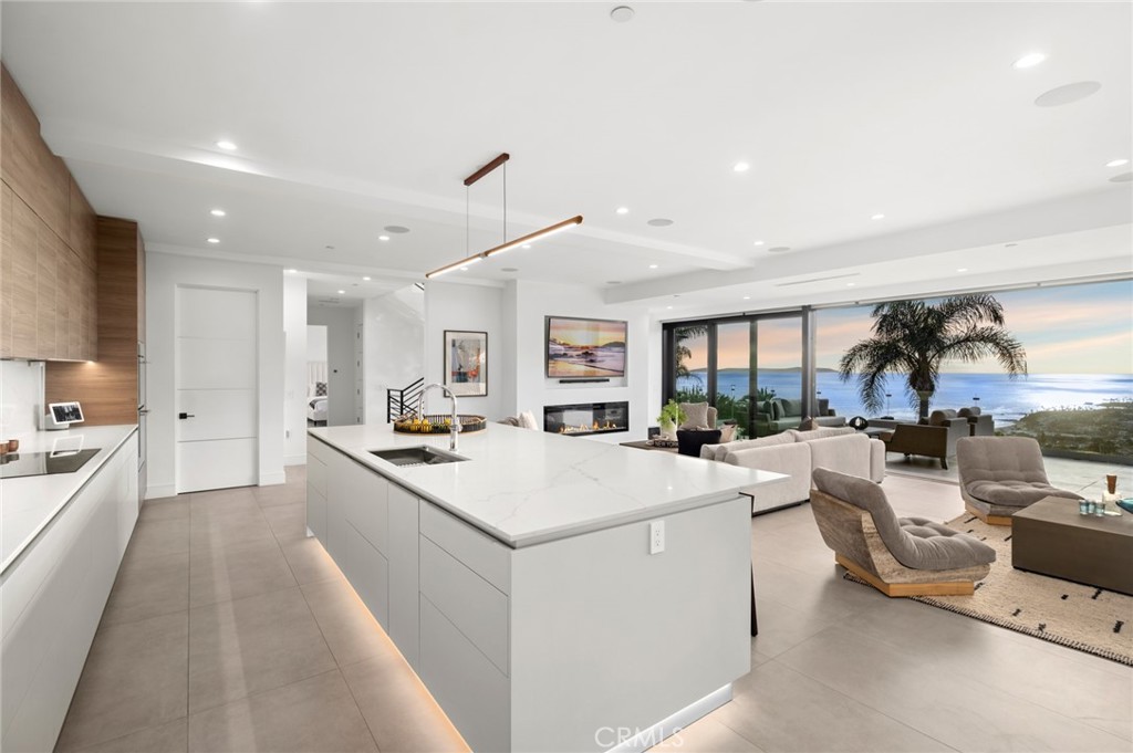 654 Canyon View Drive, Laguna Beach CA 92651 - photo 27