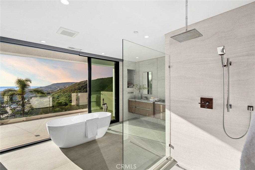 654 Canyon View Drive, Laguna Beach CA 92651 - photo 41