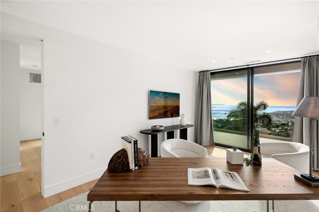 654 Canyon View Drive, Laguna Beach CA 92651 - photo 47