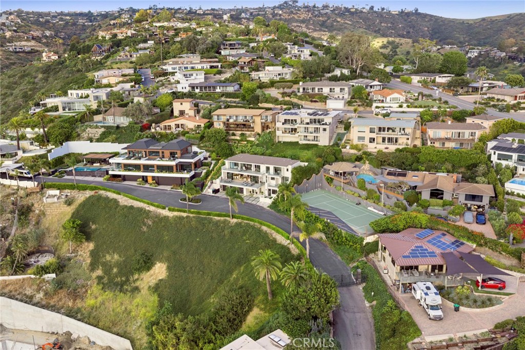 654 Canyon View Drive, Laguna Beach CA 92651 - photo 73