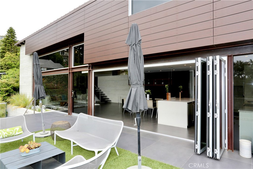 657 Virginia Park Drive, Laguna Beach CA 92651 - photo 1