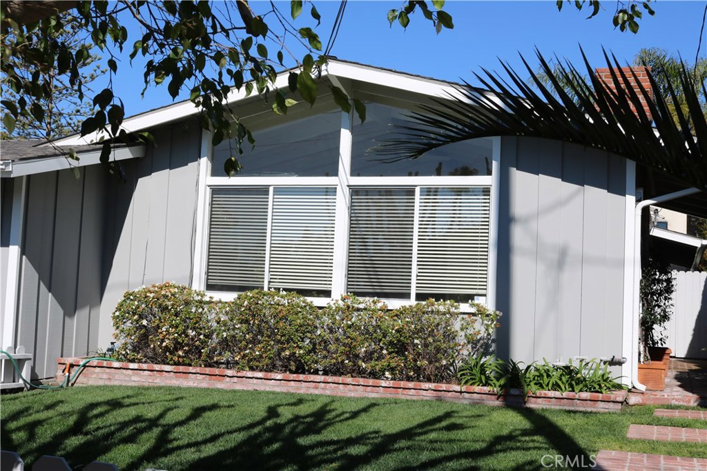658 Seaview Street, Laguna Beach CA 92651 - photo 1