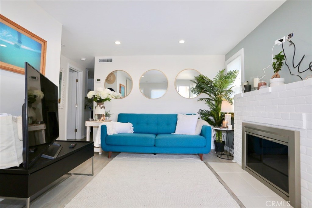 662 S Coast C, Laguna Beach CA 92651 - photo 1