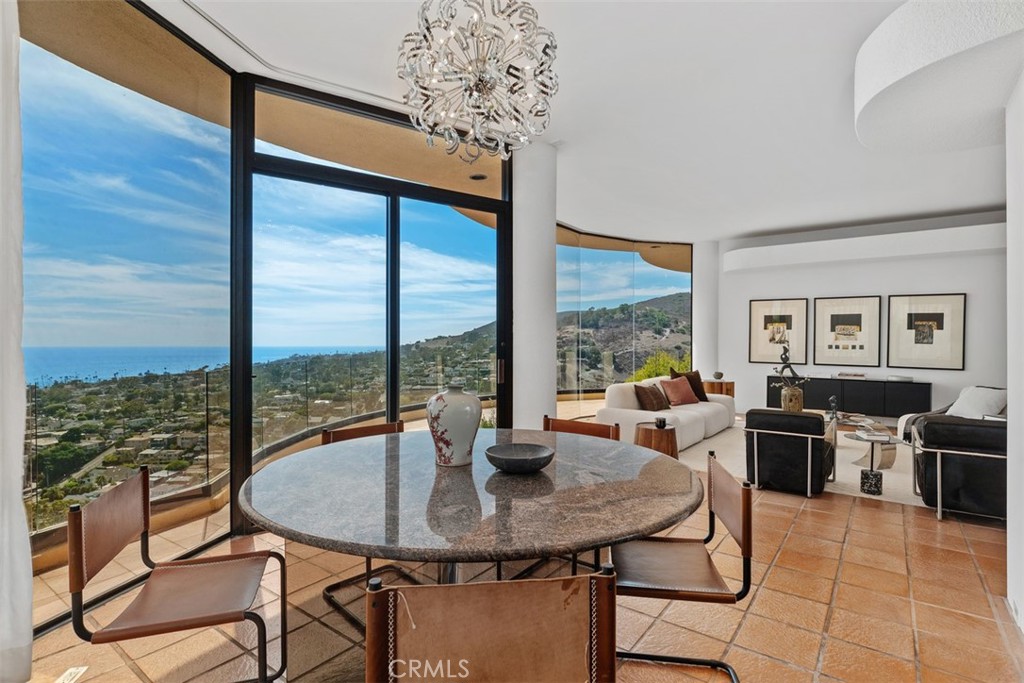Dining is a pleasure while enjoying the views. - 664 Mystic View, Laguna Beach CA 92651 - photo 28