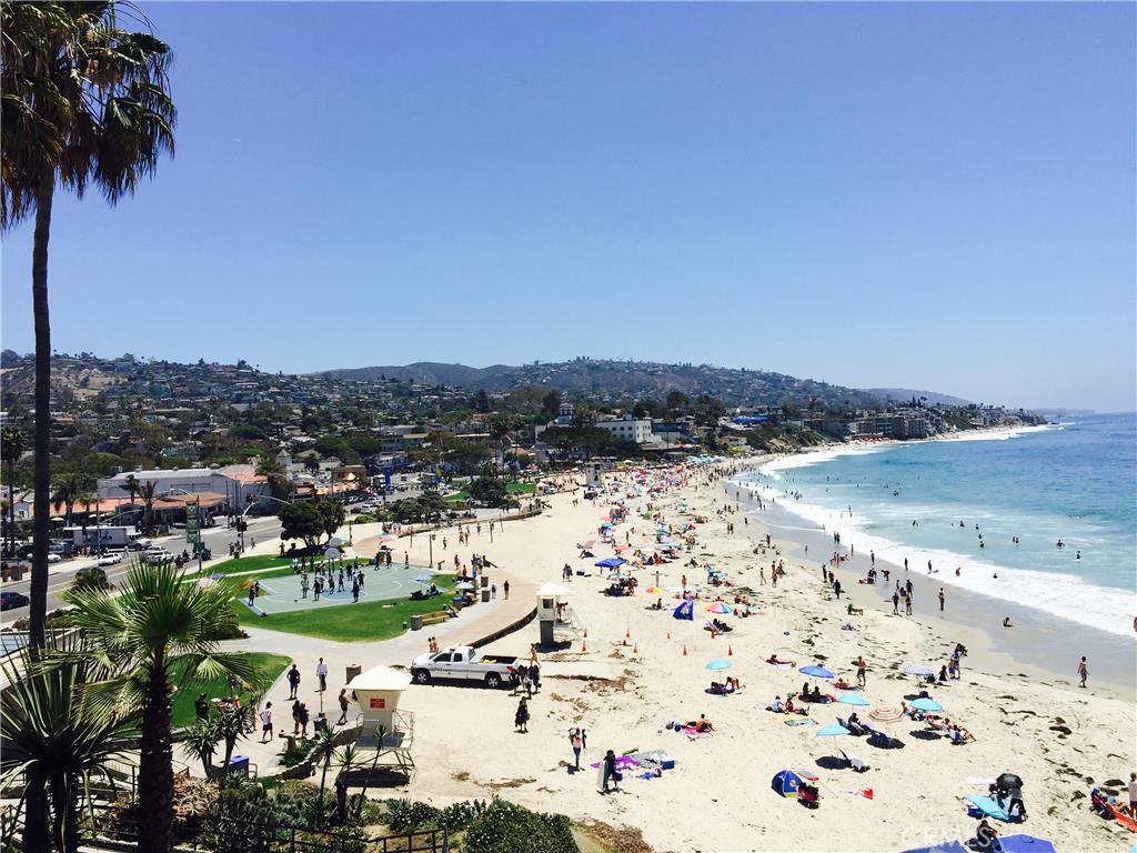 664 S Coast Hwy is moments from MAIN BEACH Laguna and DOWNTOWN. - 664 S Coast Highway C, Laguna Beach CA 92651 - photo 1