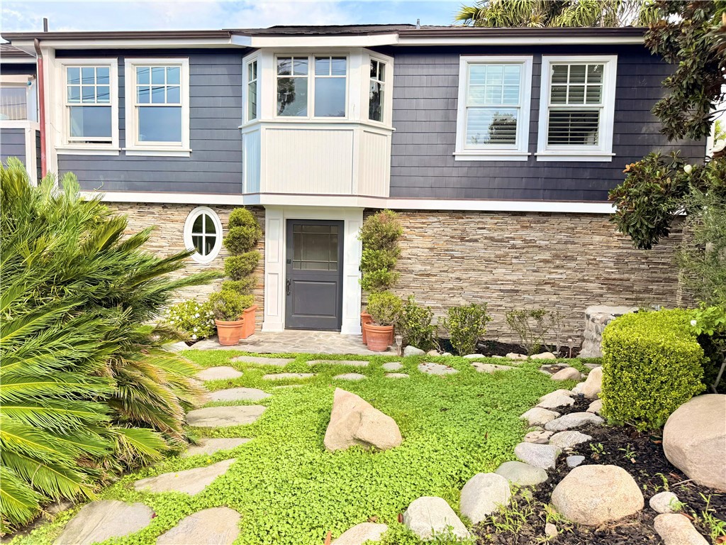 668 Anita Street, Laguna Beach CA 92651 - photo 2