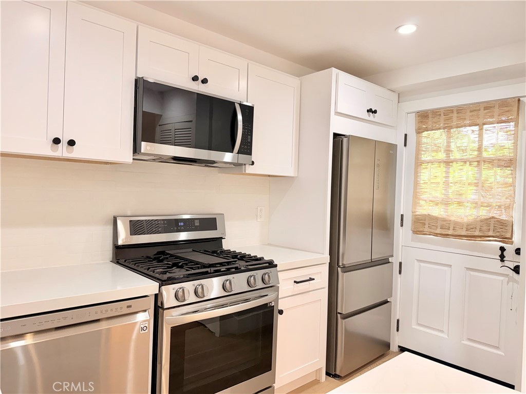 668 Anita Street, Laguna Beach CA 92651 - photo 23