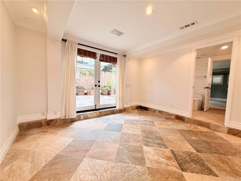 668 Anita Street, Laguna Beach CA 92651 - photo 32