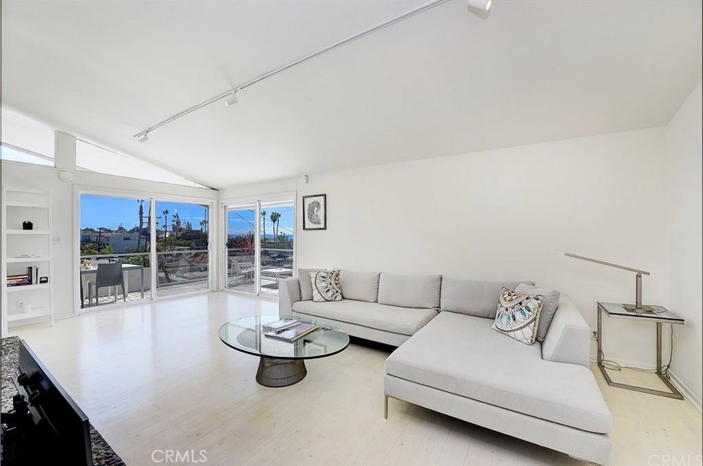 668 Ramona Avenue, Laguna Beach CA 92651 - photo 1