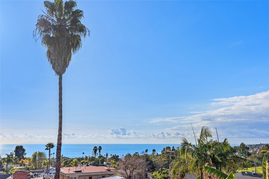 670 Thalia, Laguna Beach CA 92651 - photo 4