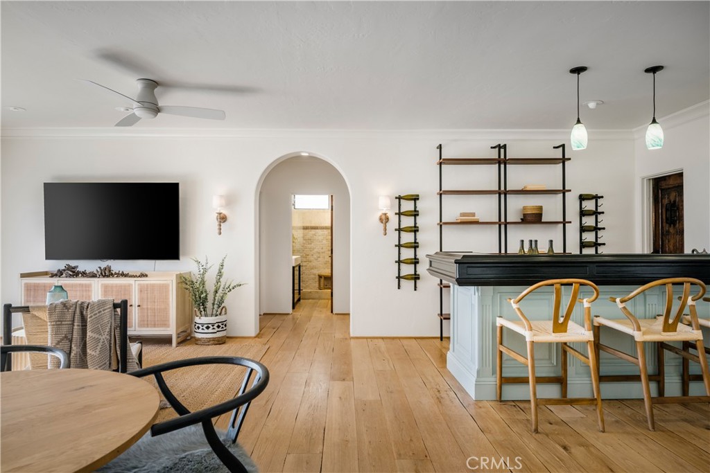 Wet bar - 675 Cliff Drive, Laguna Beach CA 92651 - photo 24
