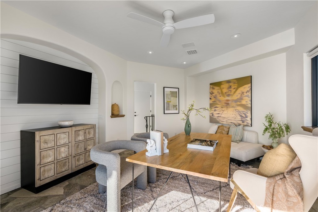 Home office/flex space - 675 Cliff Drive, Laguna Beach CA 92651 - photo 34