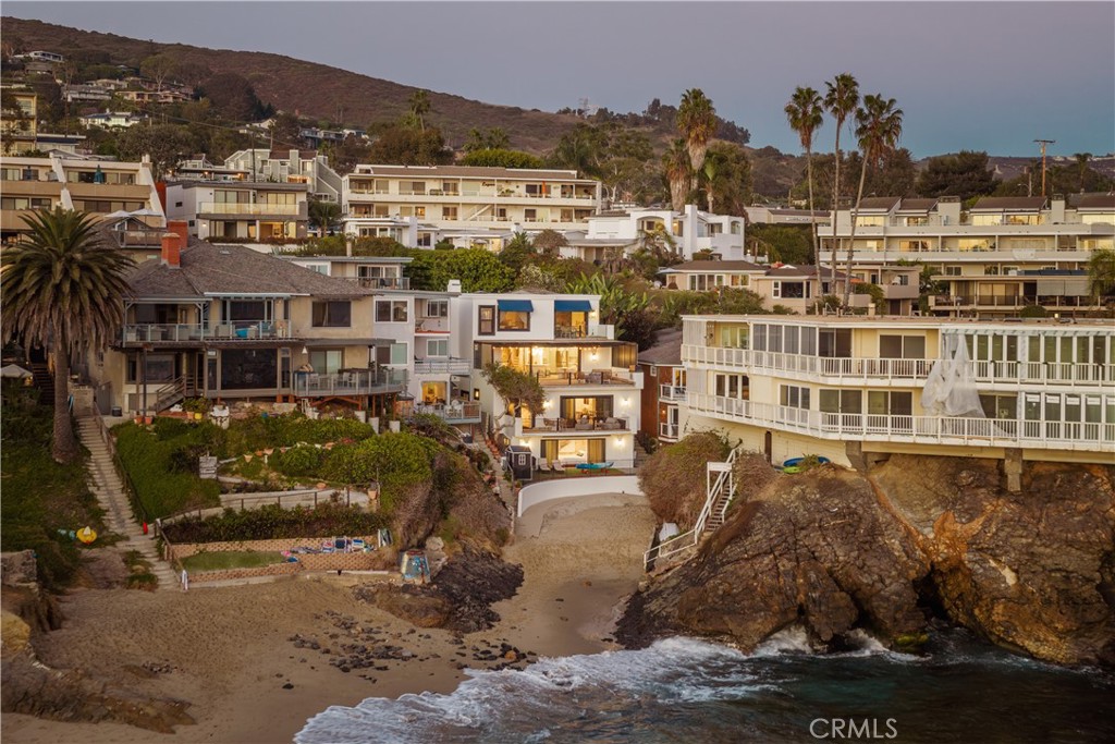 Coastal architecture of 675 Cliff Drive - 675 Cliff Drive, Laguna Beach CA 92651 - photo 37