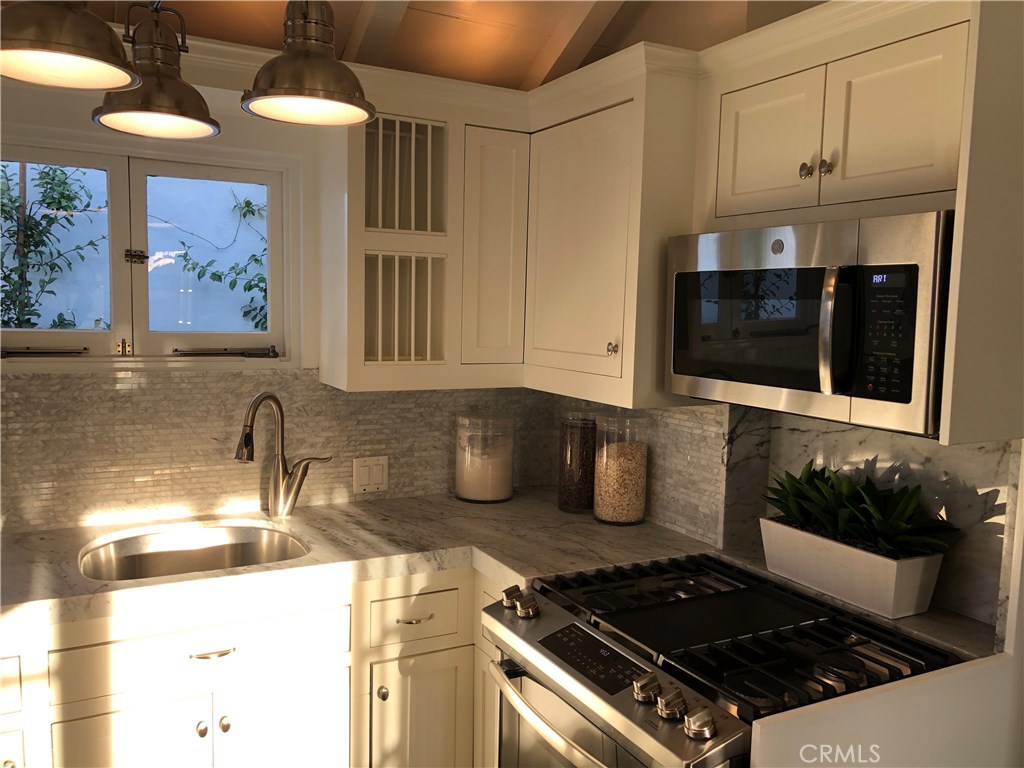 680 Anita Street, Laguna Beach CA 92651 - photo 1
