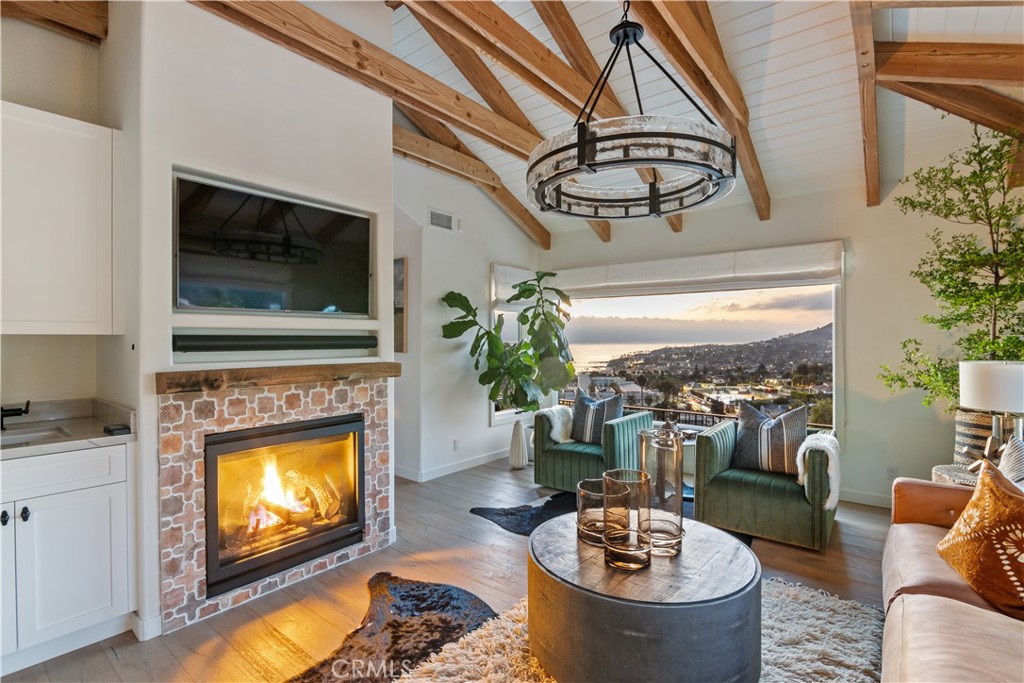 680 Temple Hills Drive, Laguna Beach CA 92651 - photo 1