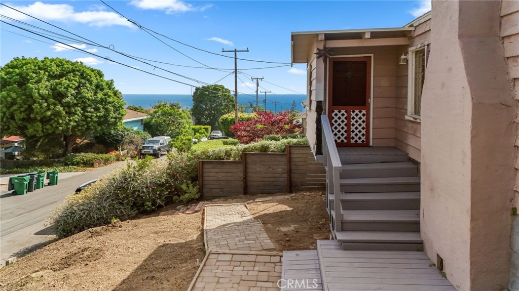 Beautiful ocean views from this elevated lot - 684 Seaview Street, Laguna Beach CA 92651 - photo 1