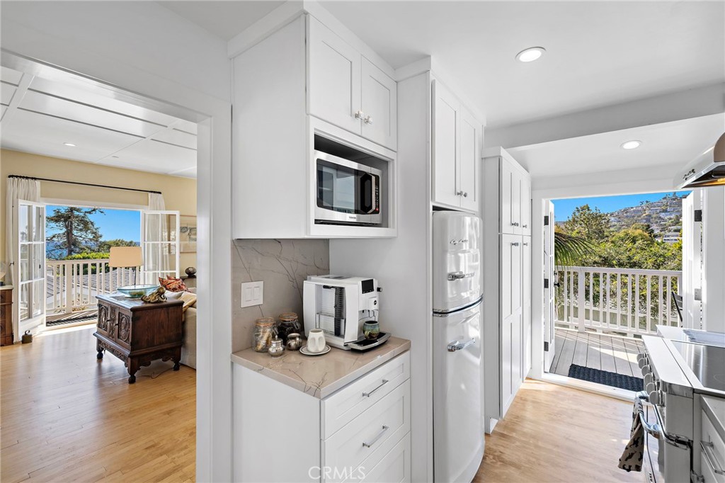 690 Cuprien, Laguna Beach CA 92651 - photo 16