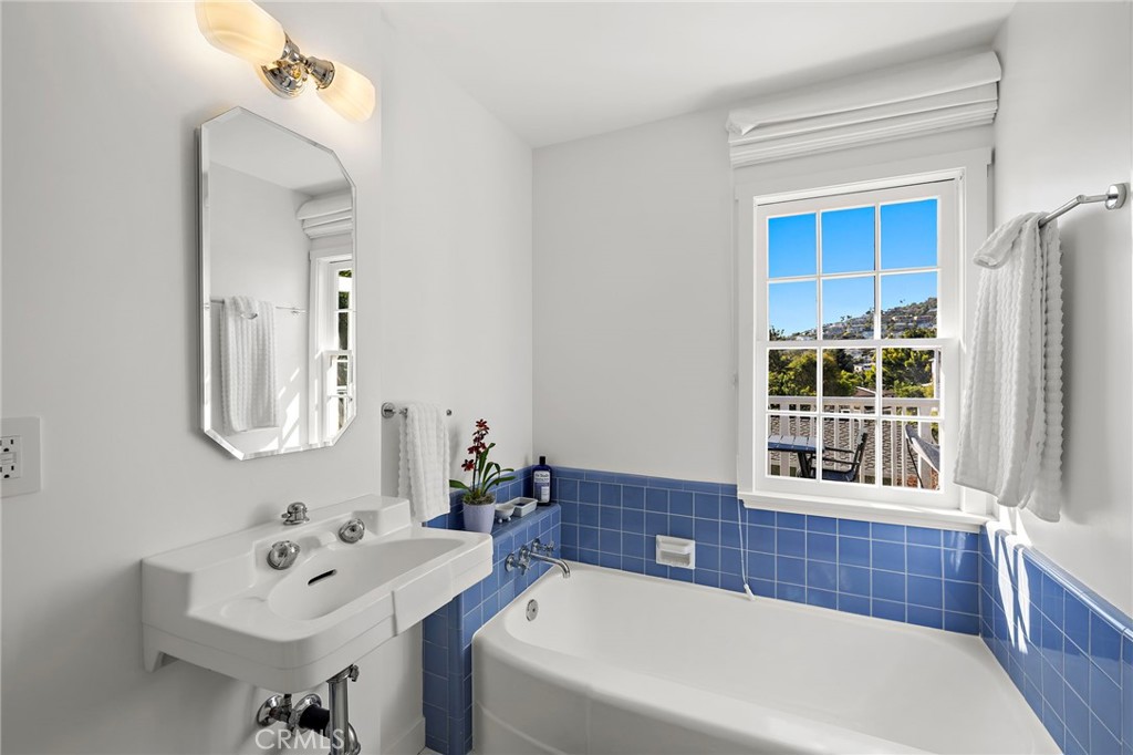 690 Cuprien, Laguna Beach CA 92651 - photo 21