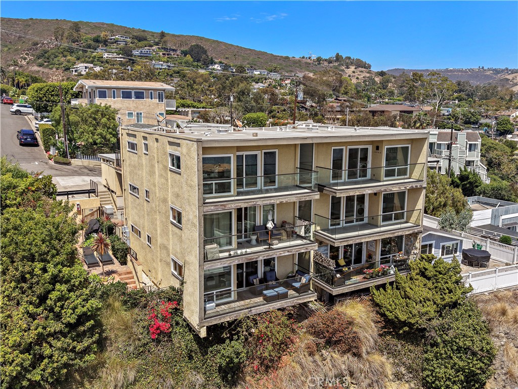 694 N Coast 5, Laguna Beach CA 92651 - photo 18
