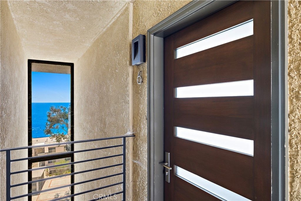 694 N Coast 6, Laguna Beach CA 92651 - photo 2