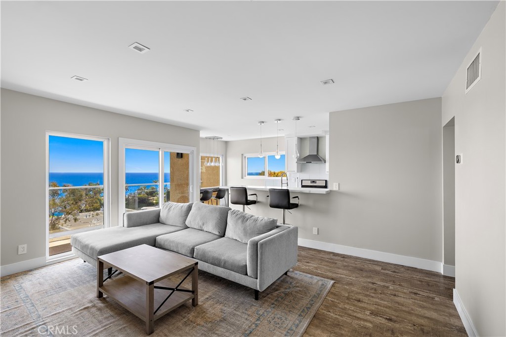 694 N Coast 6, Laguna Beach CA 92651 - photo 10