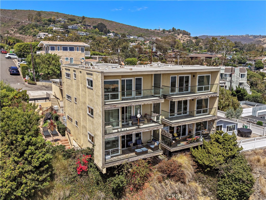 694 N Coast 6, Laguna Beach CA 92651 - photo 23