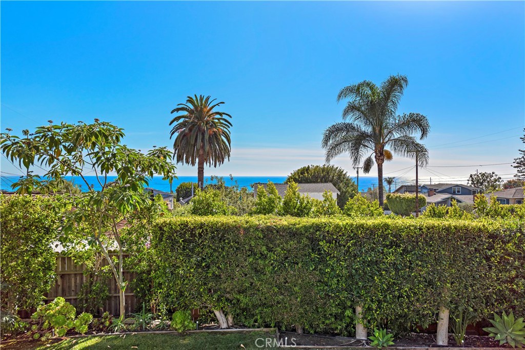 695 Seaview Street, Laguna Beach CA 92651 - photo 1