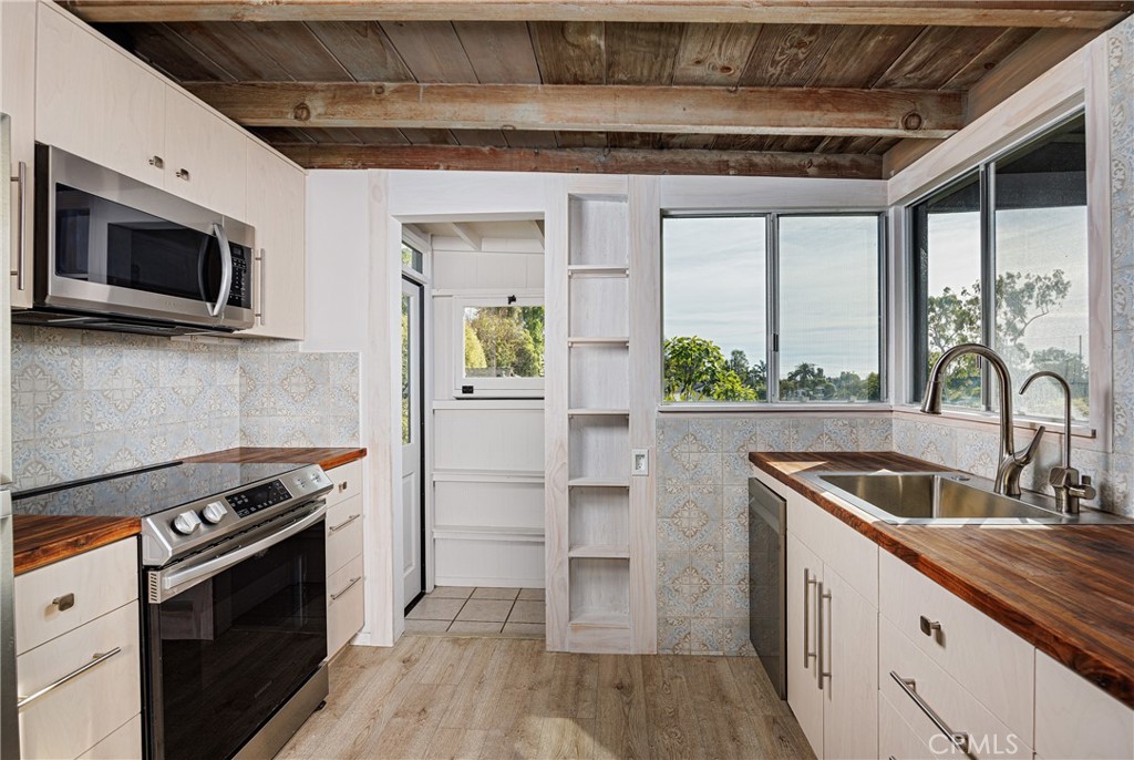 699 Griffith, Laguna Beach CA 92651 - photo 3