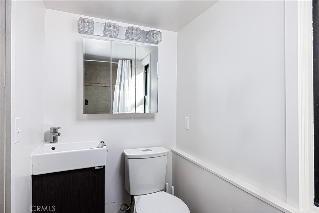 699 Griffith, Laguna Beach CA 92651 - photo 17