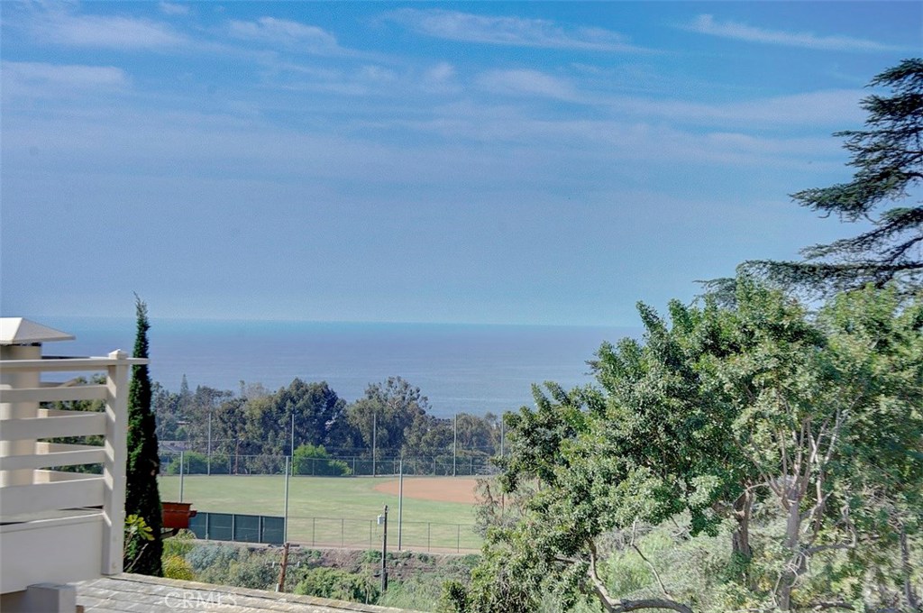 699 Wendt, Laguna Beach CA 92651 - photo 1