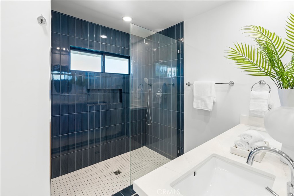 699 Wendt Terrace, Laguna Beach CA 92651 - photo 23