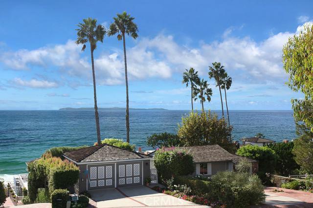 Sit down ocean view of Catalina Island and the Pacific ocean as seen from the great room. Home is located on the last st - 7 N LA SENDA, Laguna Beach CA 92651 - photo 1