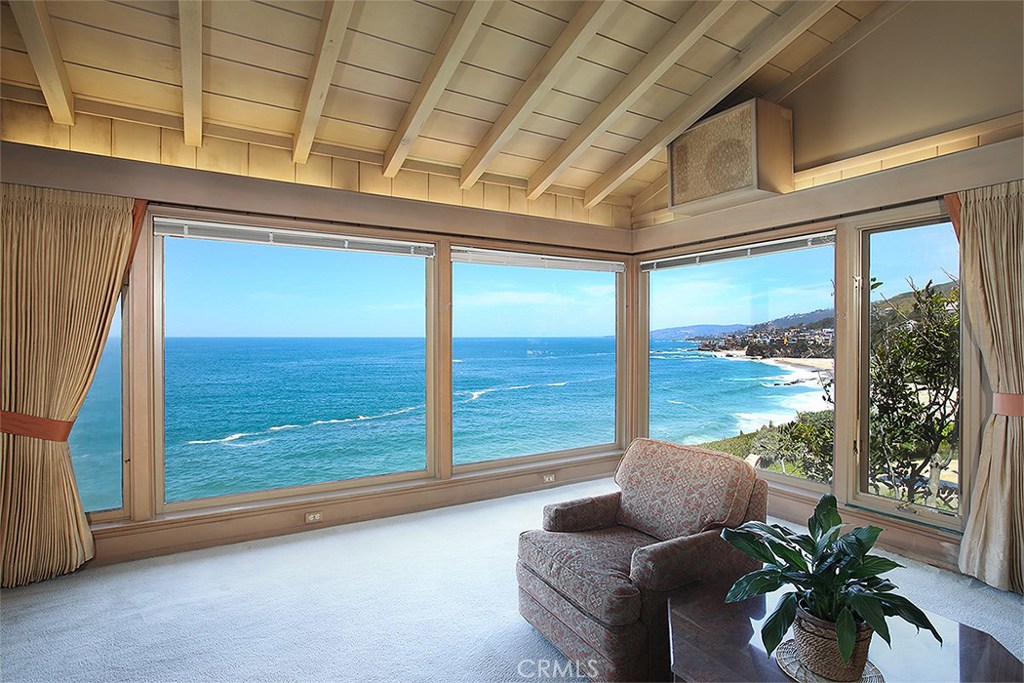 70 N La Senda Drive, Laguna Beach CA 92651 - photo 1