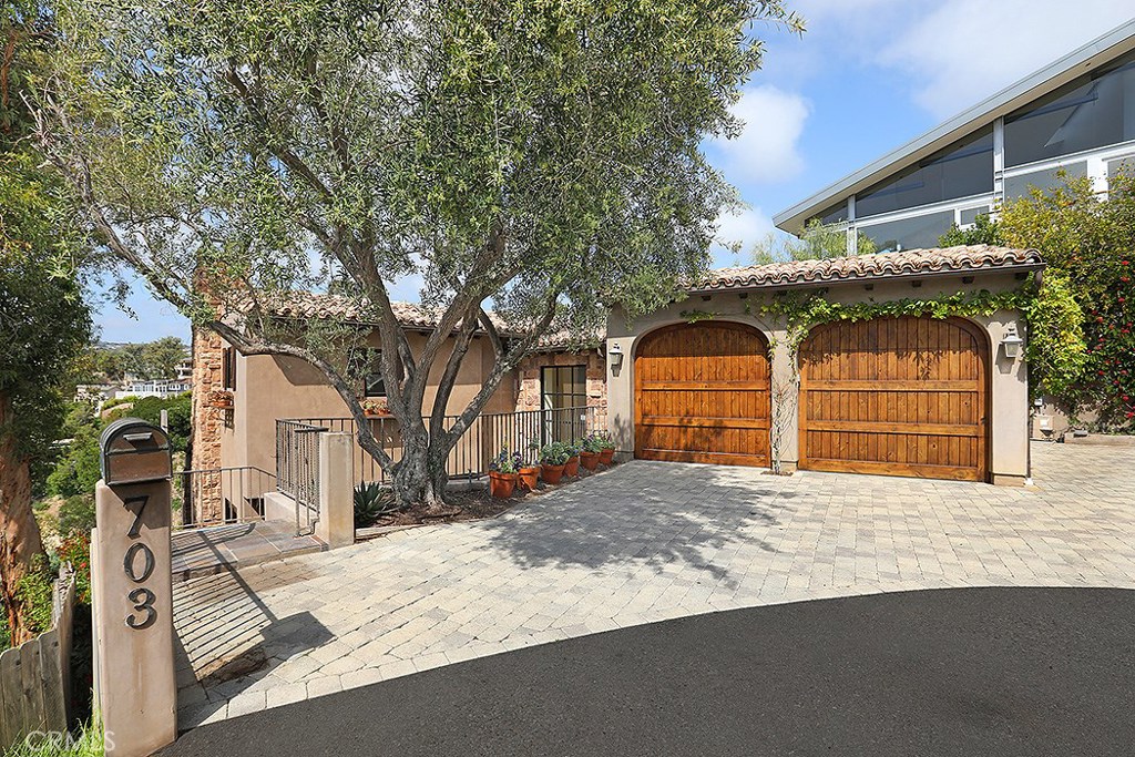 703 Gainsborough Place, Laguna Beach CA 92651 - photo 1