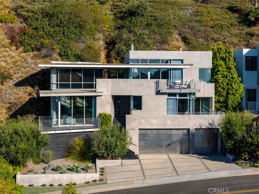 704 Nyes Place, Laguna Beach CA 92651 - photo 1