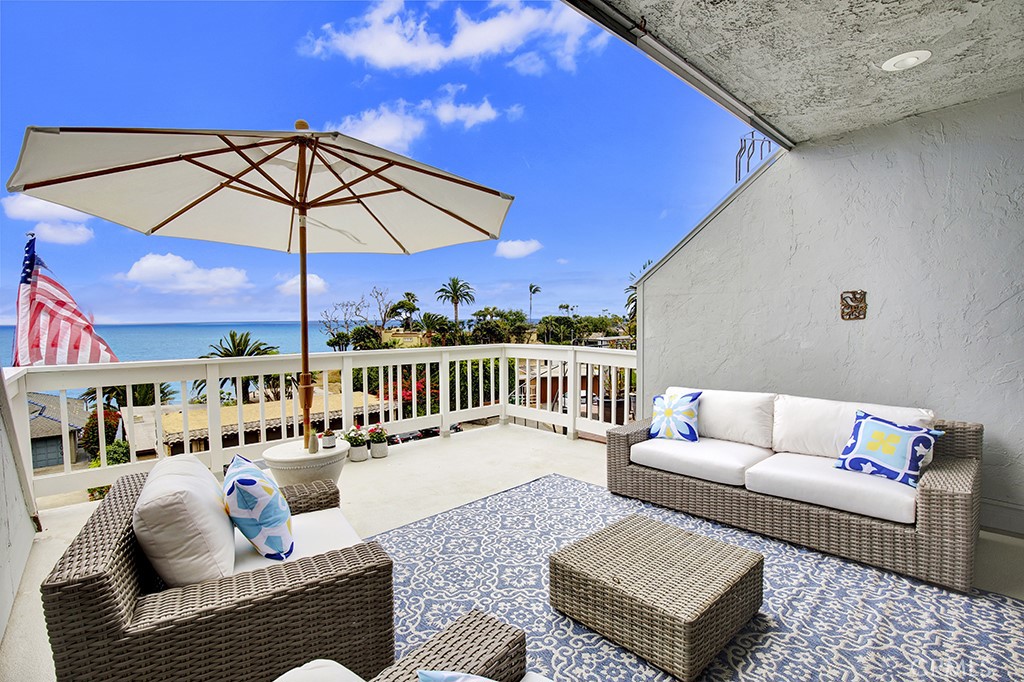 708 Cliff Drive, Laguna Beach CA 92651 - photo 8