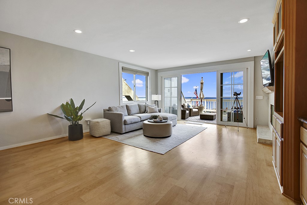 708 Cliff Drive, Laguna Beach CA 92651 - photo 10