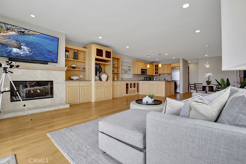 708 Cliff Drive, Laguna Beach CA 92651 - photo 15