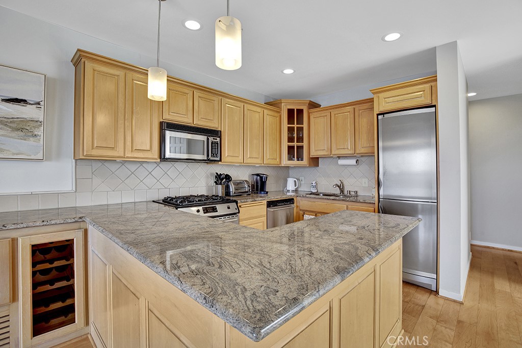708 Cliff Drive, Laguna Beach CA 92651 - photo 19