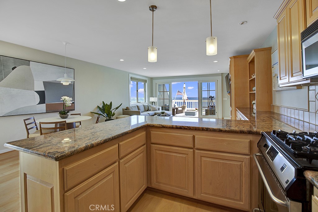 708 Cliff Drive, Laguna Beach CA 92651 - photo 20