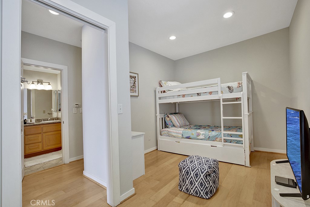 708 Cliff Drive, Laguna Beach CA 92651 - photo 25