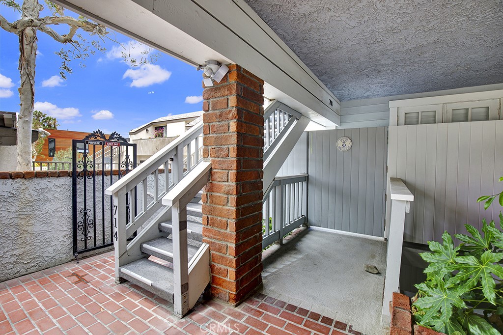 708 Cliff Drive, Laguna Beach CA 92651 - photo 26