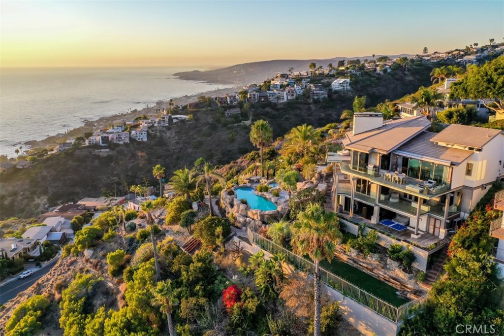 709 Kendall Drive, Laguna Beach CA 92651 - photo 1