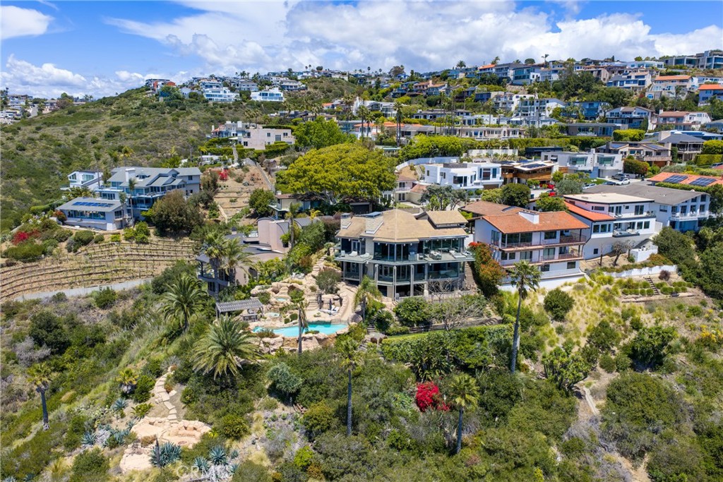 709 Kendall Drive, Laguna Beach CA 92651 - photo 1