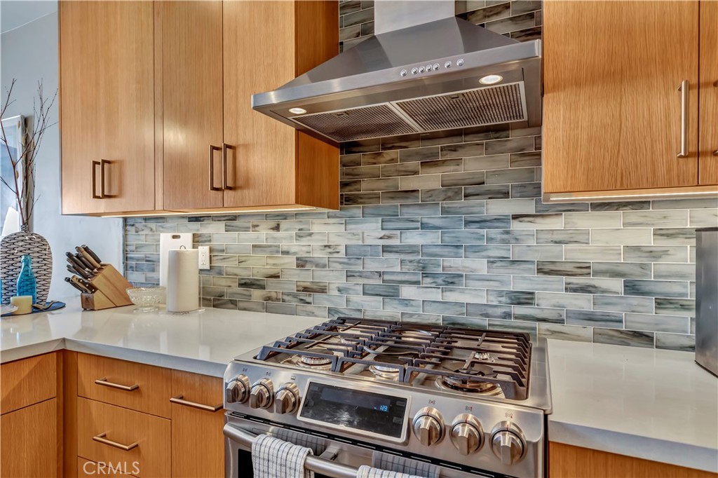714 Cliff Drive, Laguna Beach CA 92651 - photo 8